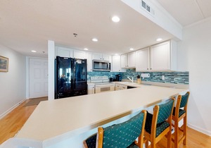 Oceanfront Condo with Patio, Beach Access, Central AC, WiFi & Washer/Dryer