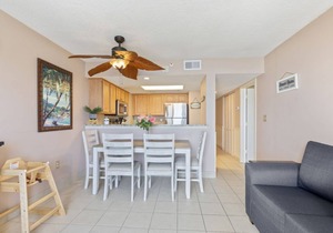 Oceanfront Sunny Condo w Pool in Atlantica Towers