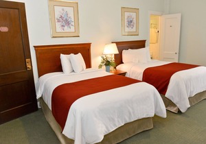 Penn Wells Historic Hotel