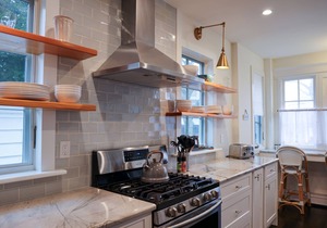 Perfectly Situated, Beautifully Renovated, Very Short Walk to Beach and Mall!