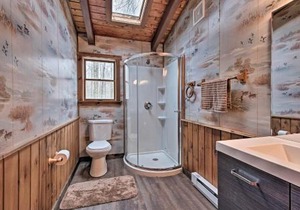 Pocono Log Cabin Fireplace, Fire Pits and Amenities