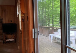Pocono retreat, arrowhead lake beautiful chalet