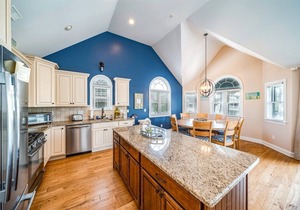 Prime Location in Heart of Ocean City w/Private Roof Deck!