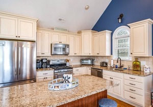 Prime Location in Heart of Ocean City w/Private Roof Deck!
