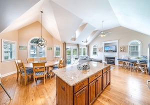 Prime Location in Heart of Ocean City w/Private Roof Deck!