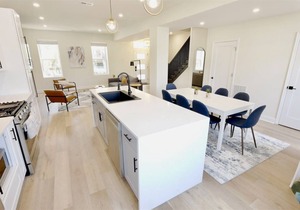 Pristine Petworth Family Home w Street Parking!