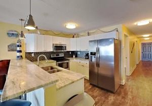 Put-in-Bay Waterfront Condo #104