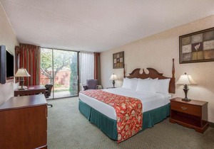 Ramada by Wyndham Triangle Quantico