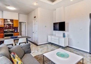 Retreat in a stylish 2BD apartment in the heart of the City