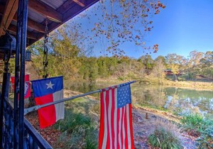 Riverfront Getaway with Treehouse, Fire Pit and Deck!