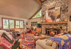Riverfront Getaway with Treehouse, Fire Pit and Deck!