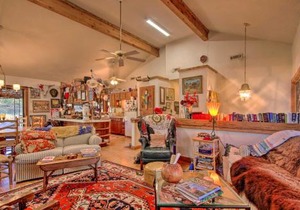 Riverfront Getaway with Treehouse, Fire Pit and Deck!