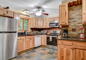 Ski On/Off Camelback,Snowtubing,Pool,Waterparks,Paintball,Casino,Tennis,Zip-Line