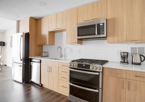 Sleek Crystal City 1BR w/Gym & Concierge, steps to Metro, by Blueground