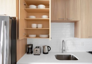 Sleek Crystal City 1BR w/Gym & Concierge, steps to Metro, by Blueground