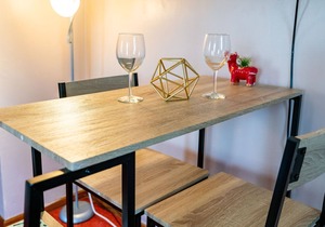 SNUG studio nestled in the heart of center city!