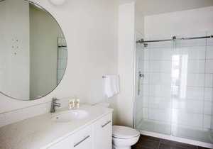 Sonder at Sixteen Hundred | Queen Studio Apartment