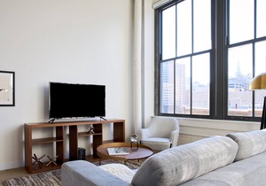Sonder at Sixteen Hundred | Spacious One-Bedroom Apartment w/ Den