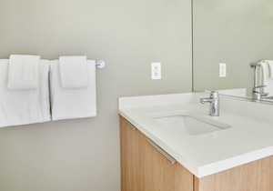 Sonder Callisto | Studio Apartment