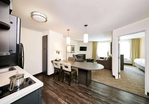 Sonesta Simply Suites Pittsburgh Airport