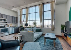 Sosuite | 1BR Penthouse w W/D, Gym, On-Site Bar