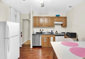 Spacious 2BR w/Private Yard