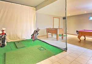Spacious Kunkletown Home w/ Full Game Room & Deck!