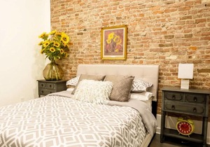 Stylish 2BD Loft in the Heart of Old City