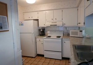 Summer Winds 234: 2 BR, 2 BA Condominium in Indian Beach, Sleeps 6