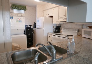 Summer Winds 234: 2 BR, 2 BA Condominium in Indian Beach, Sleeps 6