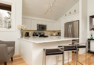 Sunburst in Sun Valley! Modern Family Getaway in Elkhorn.