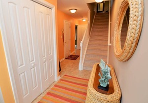 SUNDAY TO SUNDAY! BEAUTIFUL TOWN HOME WITH COMMUNITY POOL CLOSE TO REHOBOTH