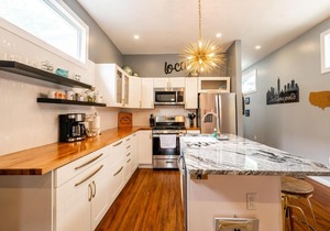 The Colorful Cottage Charming Fountain Square Home