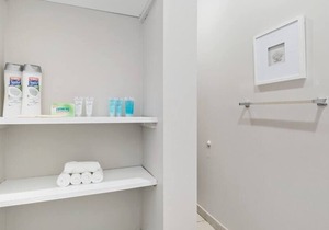 This apartment is a 3 bedroom(s), 1 bathrooms, located in Philadelphia, PA.