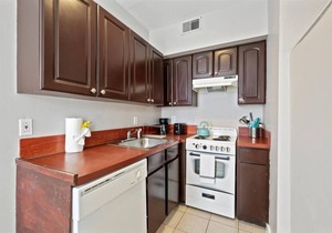 This apartment is a 1 bedroom(s), 1 bathrooms, located in Philadelphia, PA.