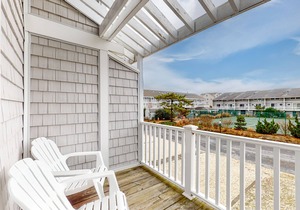 Tower Shores Townhouse w/Private Washer and Dryer, Free WiFi