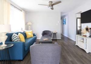 Townsend Inlet Beachblock 4 bedroom, 2 full bath 1st floor of a duplex