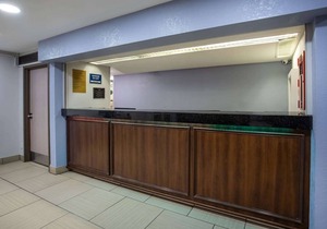 Travelodge by Wyndham Fort Wayne North