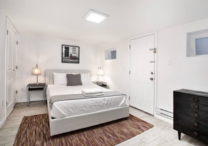 TwinCity 2BR/1BA Apartment-Mins away to NYC! (1)
