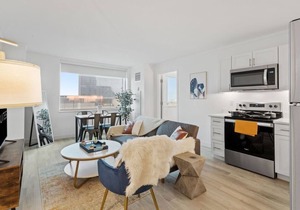 TWO Adjacent Spacious CozySuites on the Boardwalk