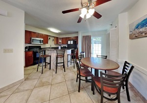 Updated 2 BR Pool View Condo - 3 minutes From Downtown Put-in-Bay Ohio - CON1