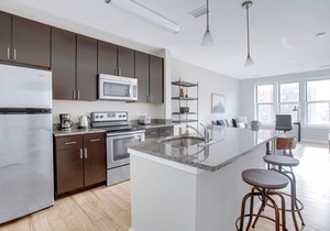 Upscale H Street 1BR w/W/D & Gym, walk to Union Station, by Blueground