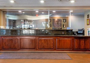 2-Star Hotel ∙ Comfort Suites Bethlehem Near Lehigh University and LVI Airport