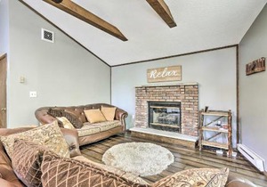 Walk to Lake and Beach Pocono Cabin with Fire Pit
