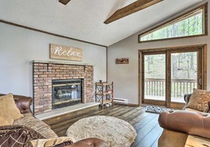 Walk to Lake and Beach Pocono Cabin with Fire Pit