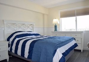 Watch the sunrise from your balcony - 3rd floor beachfront