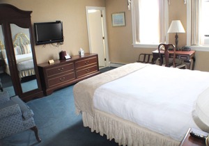 Waynebrook Inn, Est 1865