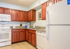 Wyndham Skyline Tower - 1 Bedroom Suite