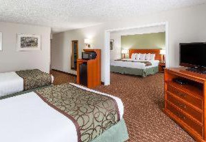 Baymont | Orange Prairie