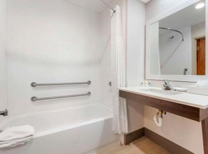 Comfort Inn Suites Lavale Cumberland | LaVale